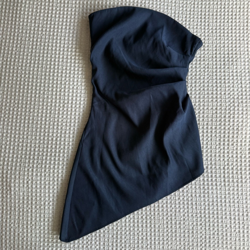 Elegant Asymmetric Top